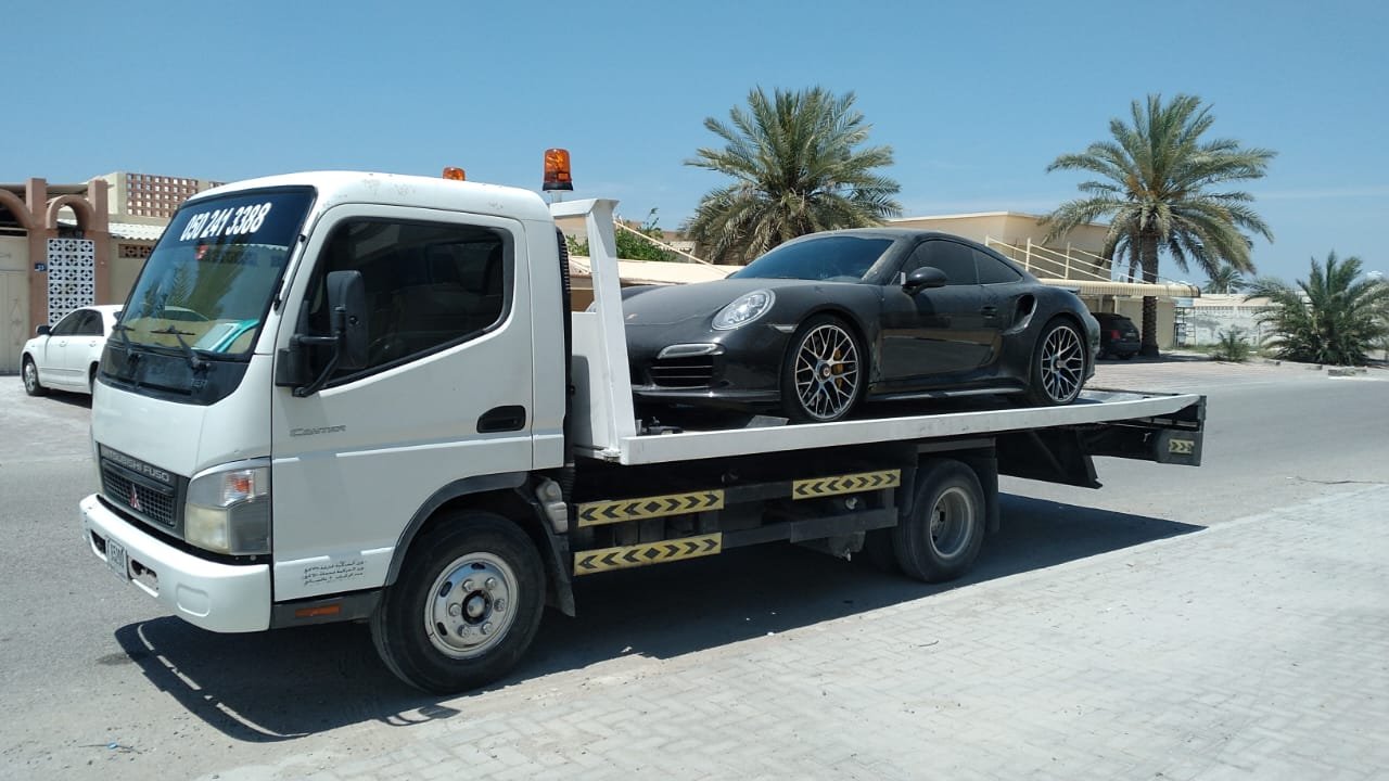 Car recovery truck service